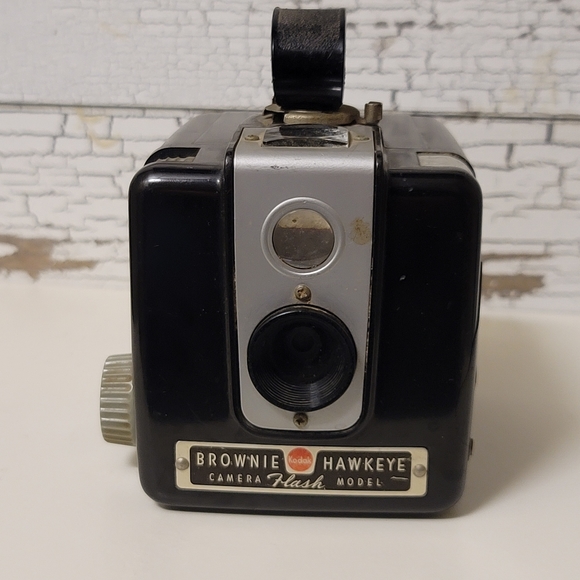 Vintage Accents Brownie Hawkeye Camera Flash Model Vintage Antique